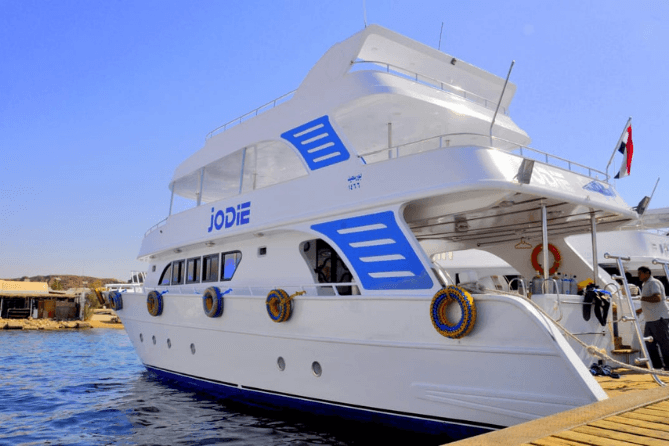 Yacht Jodie