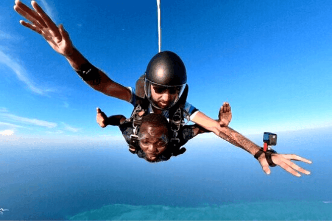 SkyDiving - Image 4