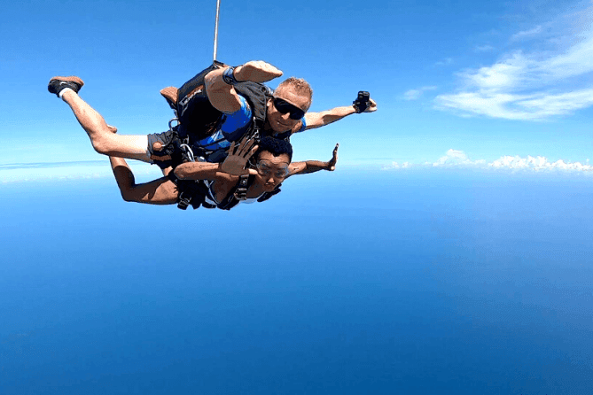 SkyDiving - Image 7
