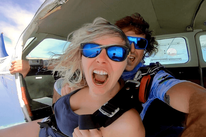 SkyDiving - Image 6