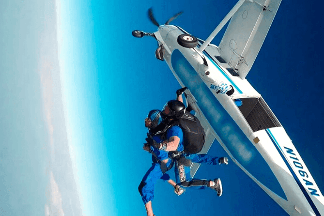 SkyDiving - Image 5