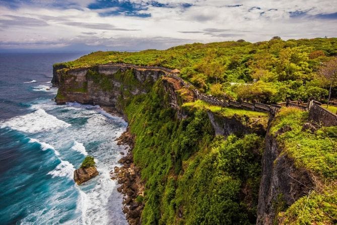Private Tour: Uluwatu Temple and Southern Beaches of Bali